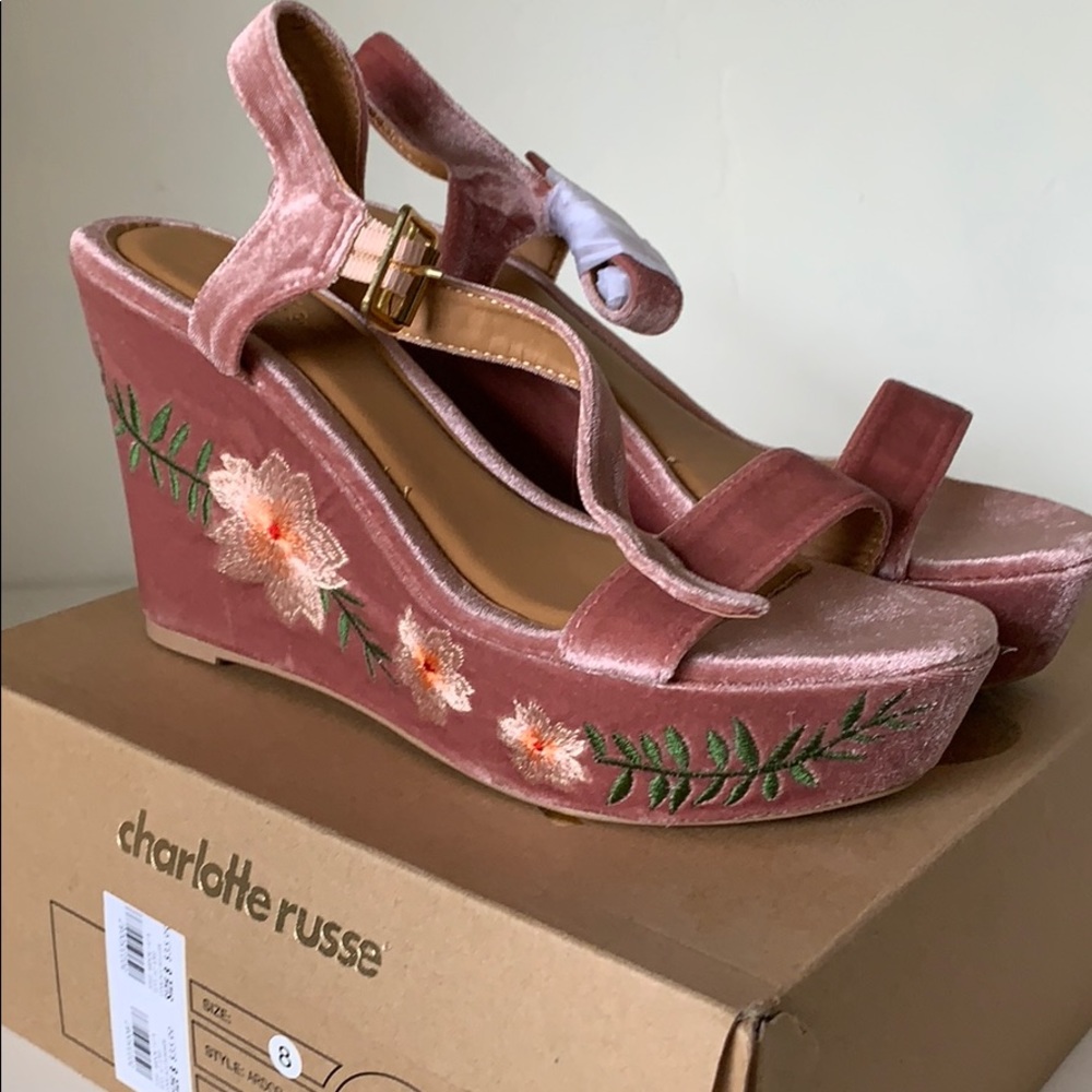Charlotte Russe embroidered wedges size 8